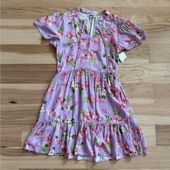 Mila Mae tiered ruffle flutter sleeve floral dress lavender With Pockets Size M - Picture 2 of 9